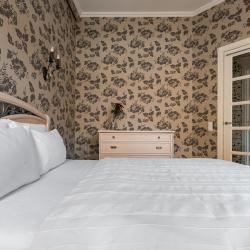 3-комнатные апартаменты улучшенные LetYourFlat “Toscana” гостиная 32м2