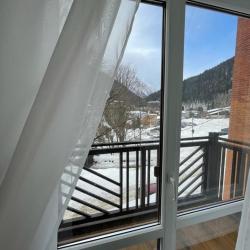 Номер стандарт с 1 двуспальной кроватью с балконом