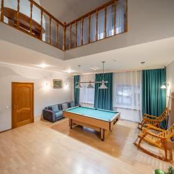 Большой коттедж с сауной