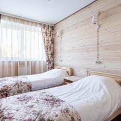 2-комнатный номер полулюкс с 2 односпальными кроватями