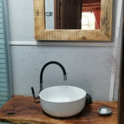 Коттедж стандарт с 2 двуспальными кроватями