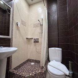 Номер стандарт с 1 двуспальной кроватью