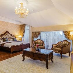 Номер делюкс с 1 двуспальной кроватью (с завтраком)