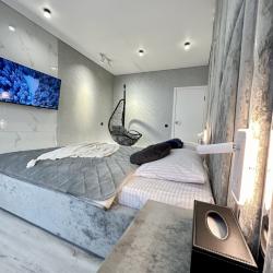 Фото Апартаменты Housevip на улице Павла Буравцева