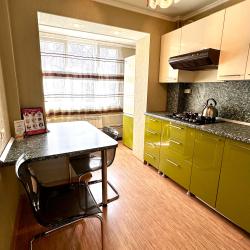 Фото Апартаменты на проспекте Кулиева 11