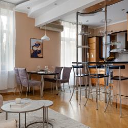 Фото Отель GMApartments (ДжиЭмАпартментс) на переулке Серпов 3-5