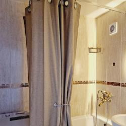 Фото Апартаменты Голд на улице Профсоюзов 30