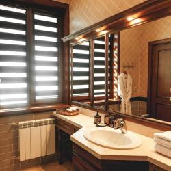 Фото Отель Люкс