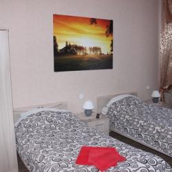 Номер люкс с 2 односпальными кроватями