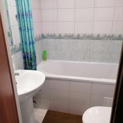 Номер стандарт с 1 двуспальной кроватью и балконом