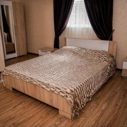 Номер стандарт с 1 двуспальной кроватью