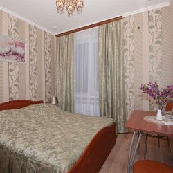 Номер стандарт с 1 двуспальной кроватью