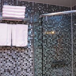 Номер люкс с 1 двуспальной кроватью