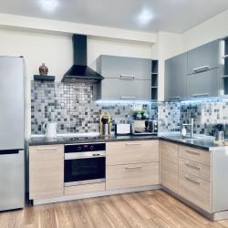 Фото Отель Vegas apartments (Вегас апартментс) на улице Академика Королёва 2