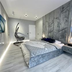 Фото Апартаменты Housevip на улице Павла Буравцева