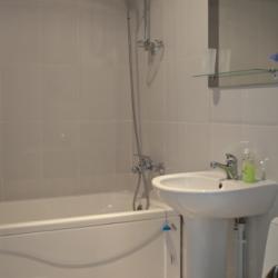 Номер стандарт с 1 двуспальной кроватью