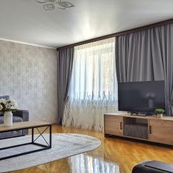 Фото Апартаменты на улице Нелюбина 25 (3)