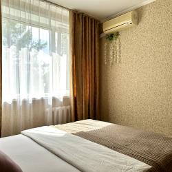 Фото Апартаменты на улице Артёма 25