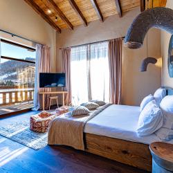 Премиальное шале с сауной и бассейном для 14 гостей