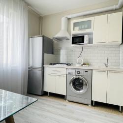 Фото Апартаменты на улице Исаева 4