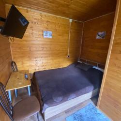 3-местный коттедж стандарт с 1 двуспальной кроватью