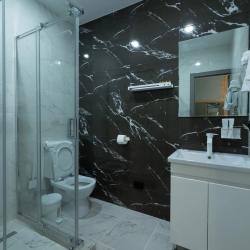 Номер стандарт с 1 двуспальной кроватью