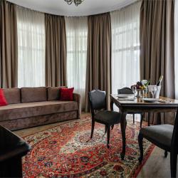 3-комнатные апартаменты люкс с террасой (главный корпус)