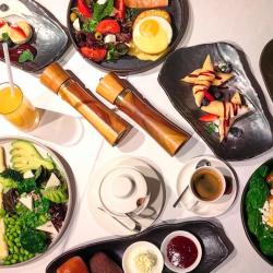 Фото Отель Villa Elena Hotel & Residences (Вилла Елена)