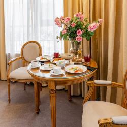 Royal Plaza (Роял Плаза) — 80bd6d01944ffb03792f0c6d0cb6a353
