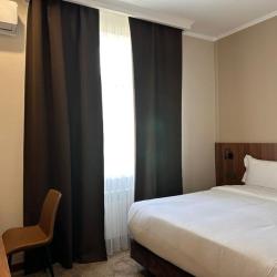 Номер стандарт с 1 двуспальной кроватью