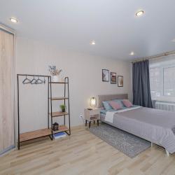 Фото Уютные апартаменты на улице Челюскинцев 27