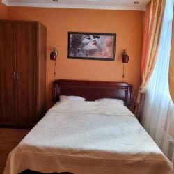Комната стандарт с 1 двуспальной кроватью