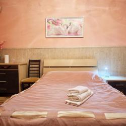 Фото Отель Три звезды (первый корпус)