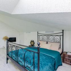 Фото Апартаменты на улице Меридианная