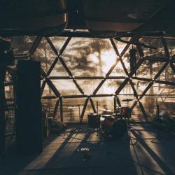 Фото Отель Сёрф-станция Wind Hunters Station (Винд Хайнтерс Стейшен)