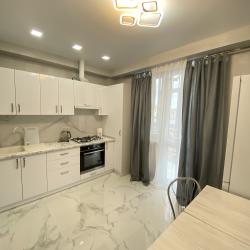 Фото Апартаменты Housevip на улице Рогожникова 23