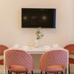 Фото Отель Apartment Happy (Апартмент Хэппи) на улице Карлсруэвская