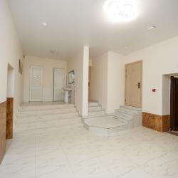 Номер стандарт с 1 двуспальной кроватью (цокольный этаж)