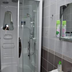 Номер стандарт с 1 двуспальной кроватью