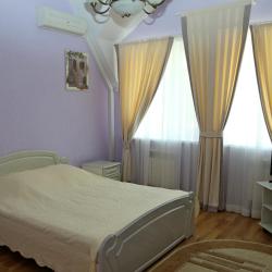 Номер стандарт с 1 двуспальной кроватью (с завтраком)