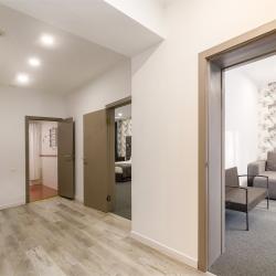 Номер делюкс семейный с 1 двуспальной кроватью