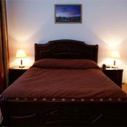 Номер стандарт с 1 двуспальной кроватью