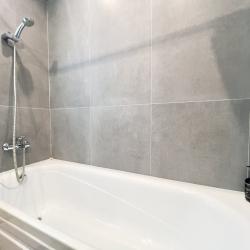 1-комнатные апартаменты люкс на 17 этаже с видом на реку Тура