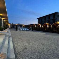 Фото Отель Sandro & Milanii (Сандро & Милани)