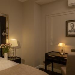 Фото Отель Пестриков