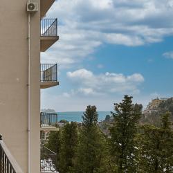 Фото Отель Комфортная квартира в Хосте с видом на море