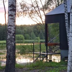 Коттедж у Озера с 3-мя спальнями (120 кв.м)