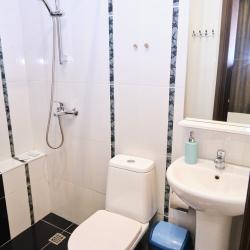 Номер стандарт с 1 двуспальной кроватью