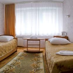 Номер стандарт с 2 односпальными кроватями (с завтраком)
