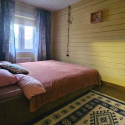 Коттедж улучшенный в Лесу